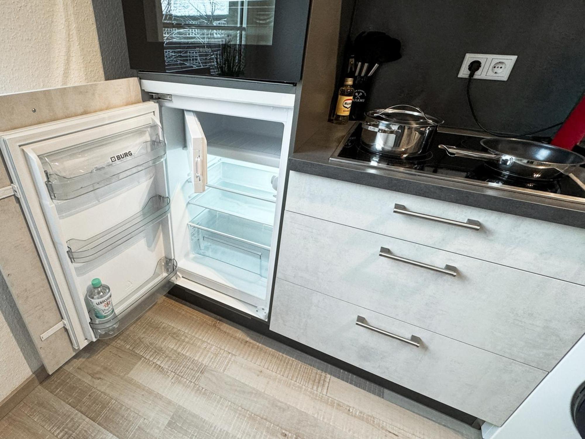 Modernes Apartment In Top Lage Komfortabel Eingerichtet Mit Arbeitsplatz Und Kueche - Geibelsuite Hannover Bagian luar foto