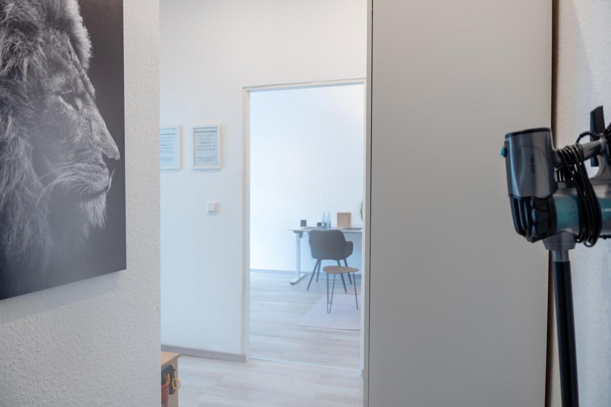 Modernes Apartment In Top Lage Komfortabel Eingerichtet Mit Arbeitsplatz Und Kueche - Geibelsuite Hannover Bagian luar foto